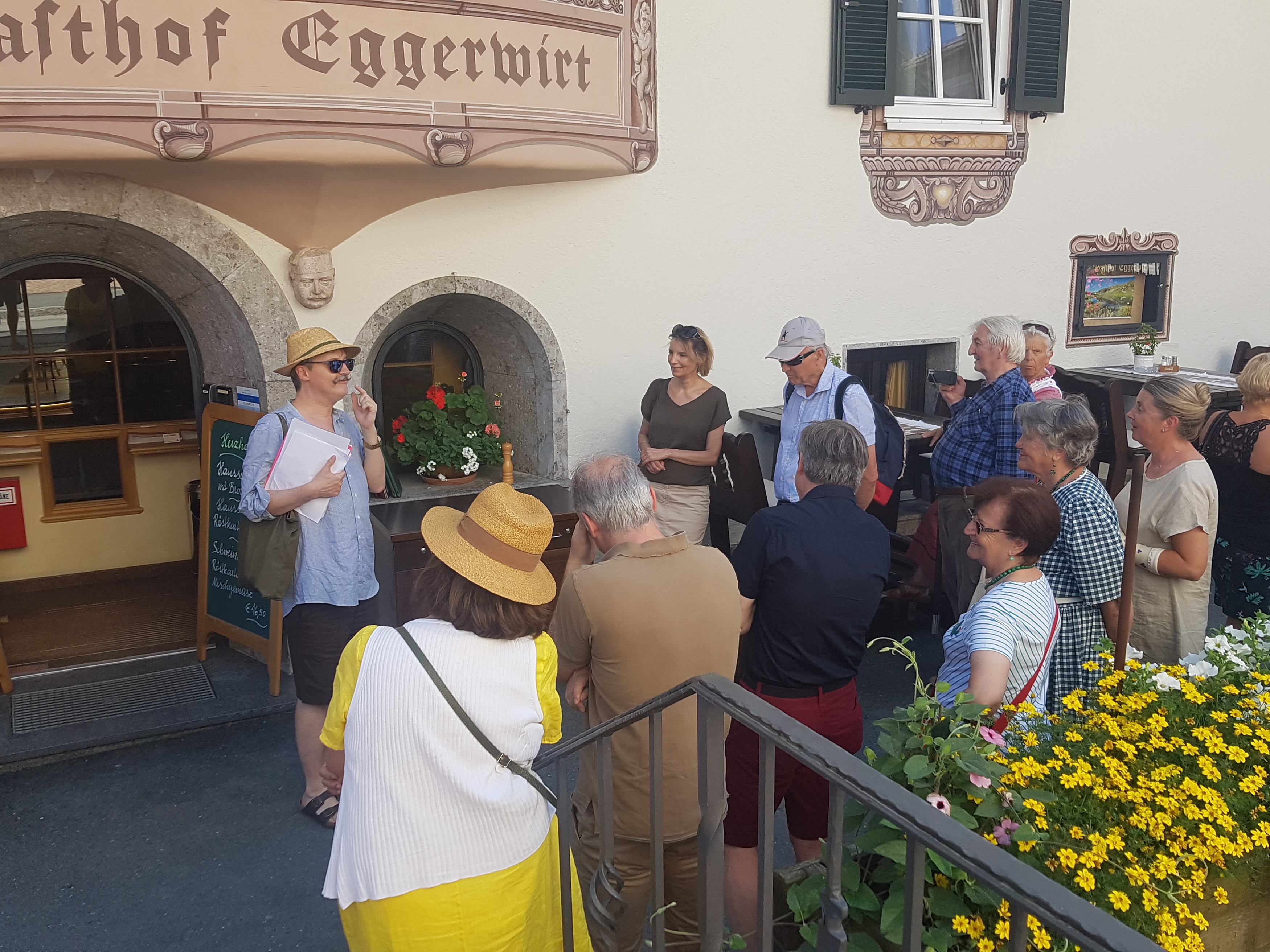 Kitzbühel. Porträts. In der Stadt. - Rundgang mit OSR Hans Wirtenberger & Dr. Helmuth Oehler am 29.06.2019. Foto: Dr. Wido Sieberer, Kitzbühel.